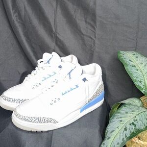 Retro Jordan 3 UNC